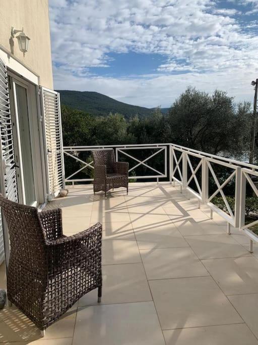 Villa Thetis Bigovo Exteriör bild
