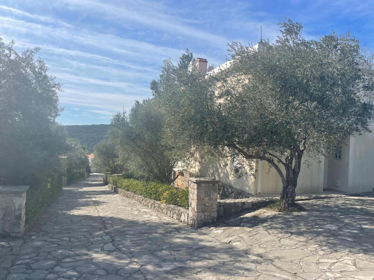 Villa Thetis Bigovo Exteriör bild