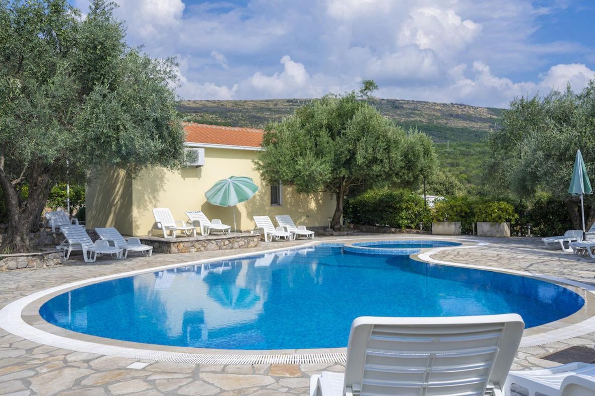 Villa Thetis Bigovo Exteriör bild